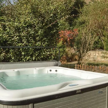 Dom wakacyjny Two-bedroom Holiday In Montegrossu Montegrosso