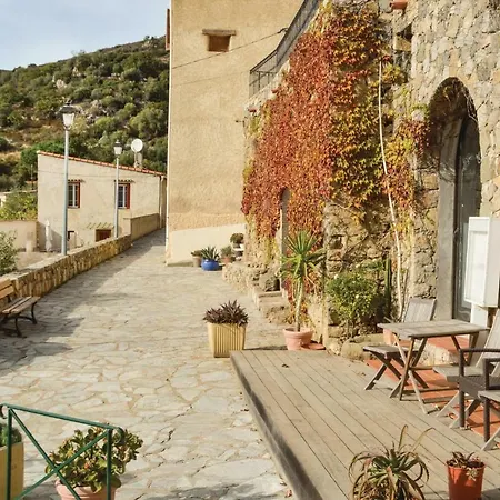 펜션 Two-bedroom Holiday In Montegrossu *